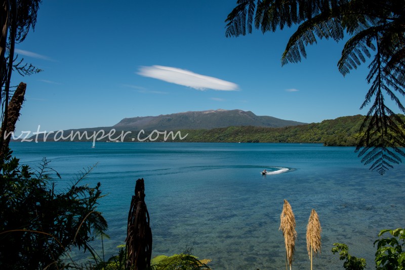 Tarawera Trail to Hot Water Beach at Lake Tarawera