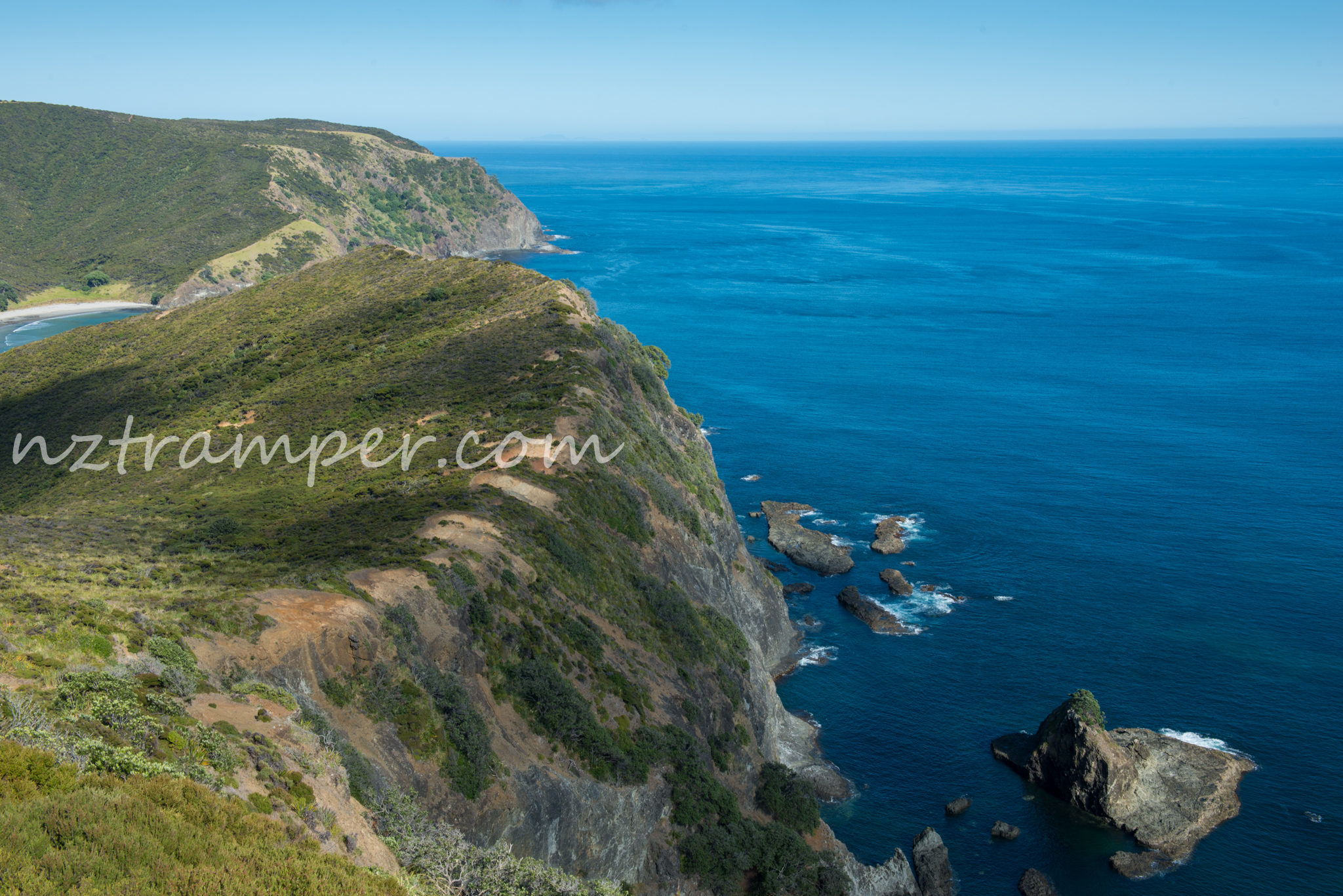 Te Paki Coastal Track Tapotupotu Campground to Pandora in Cape Reinga